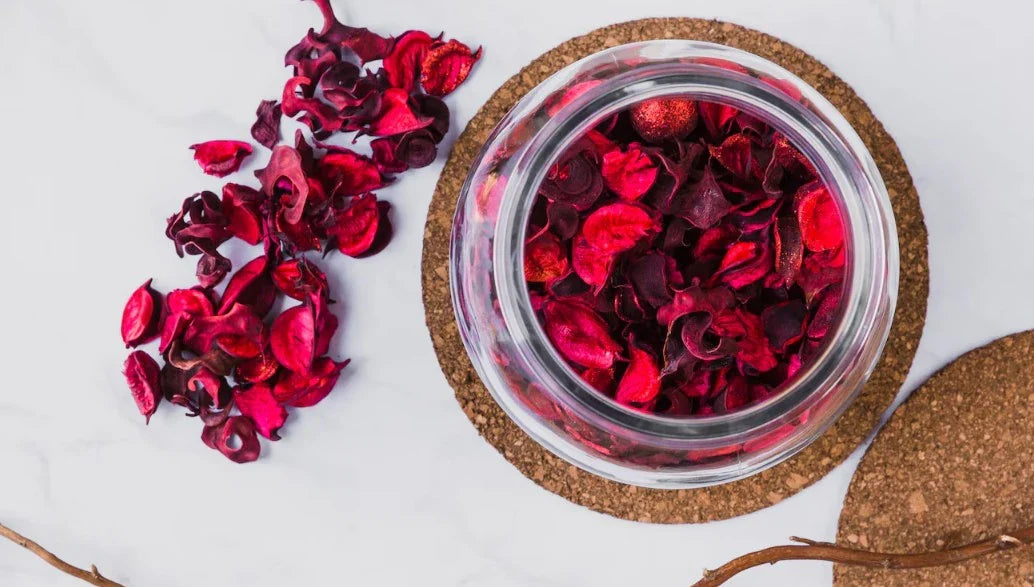 Rosenessig – Eigenschaften & Verwendung im Alltag