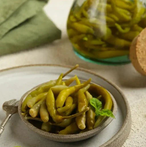 Acı Biber Turşusu – Sofraların Vazgeçilmez Lezzeti – Öz Natur Acı Biber Turşusu – Sofraların Vazgeçilmez Lezzeti – Öz Natur