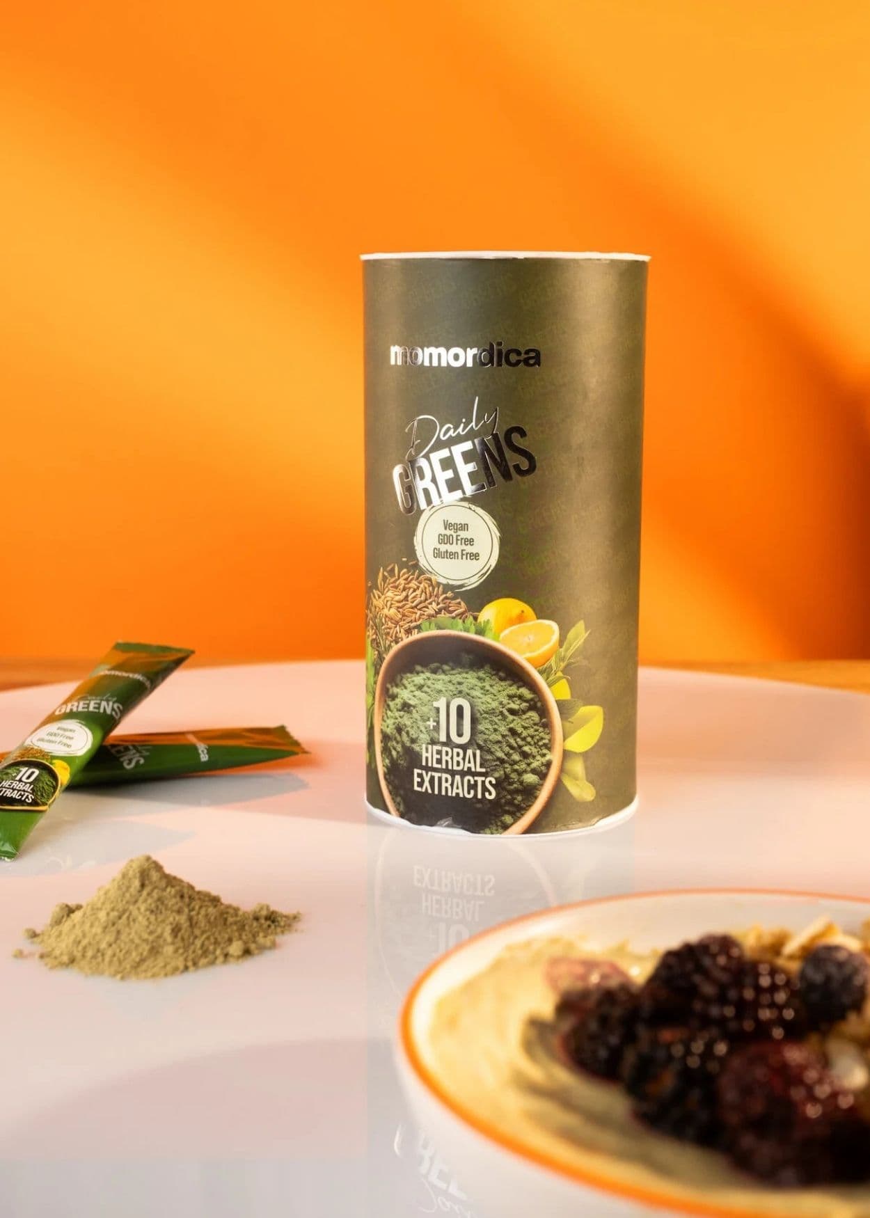 Momordica Daily Greens (Spirulina, Grüntee, Rosmarin, Sennesblätter, Fenchel +10 Kräuter)