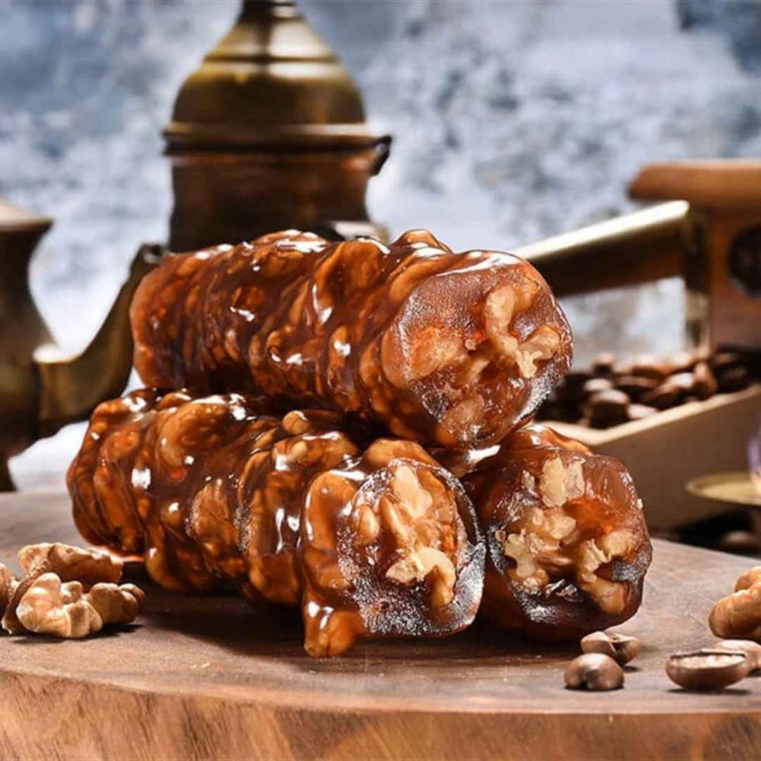 Türkische Cevizli Sucuk mit Walnuss und Trauben Melasse